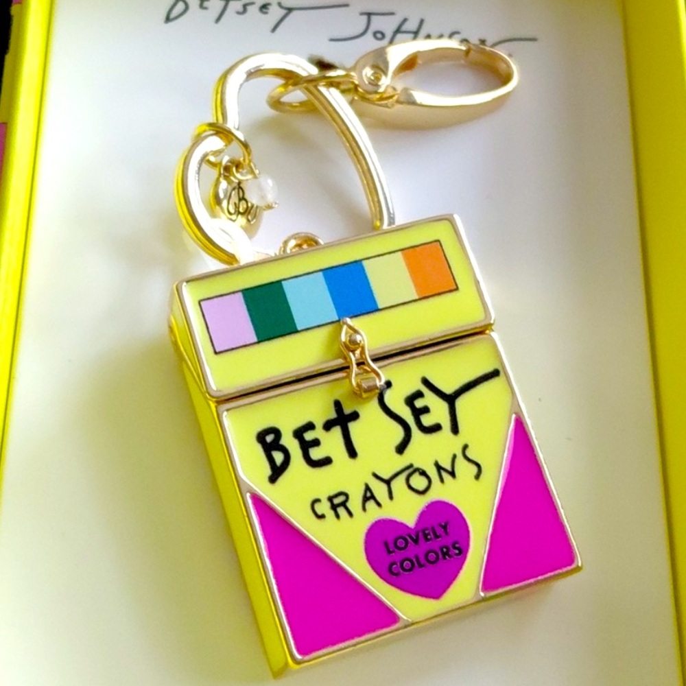 New Betsey Johnson Vibrant Crayon Box keychain - Picture 7 of 12